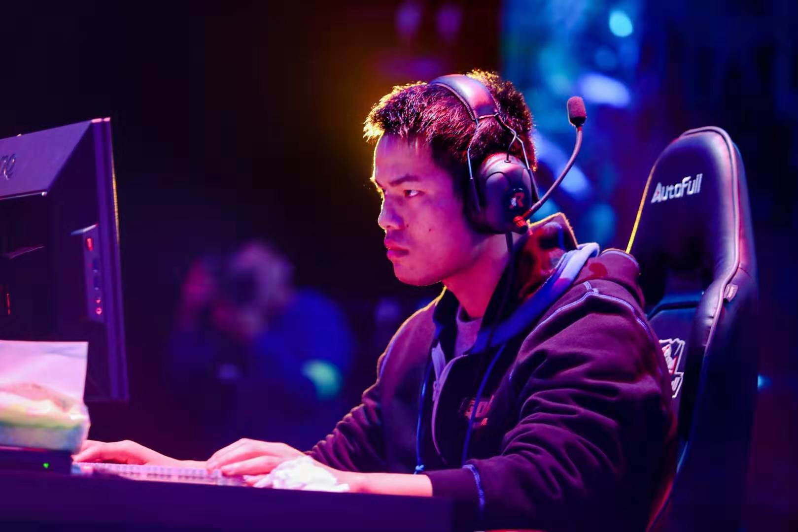 顺利报到1 顺利报到1