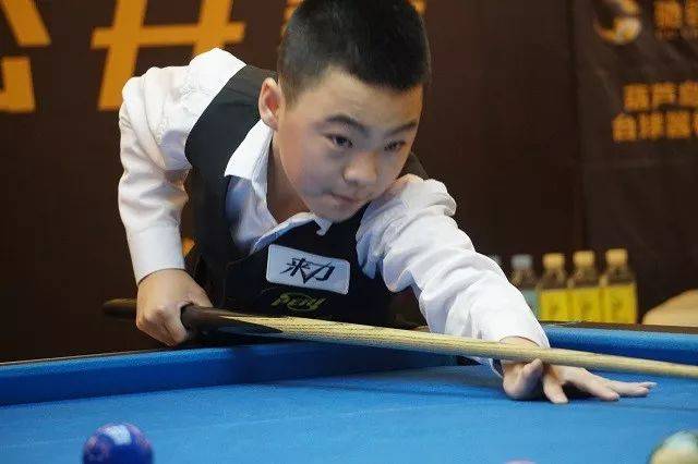 她与凯尔 她与凯尔