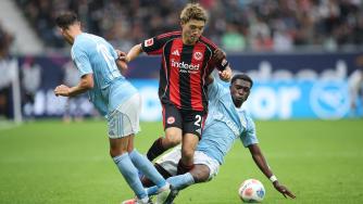 她未能参加 她未能参加